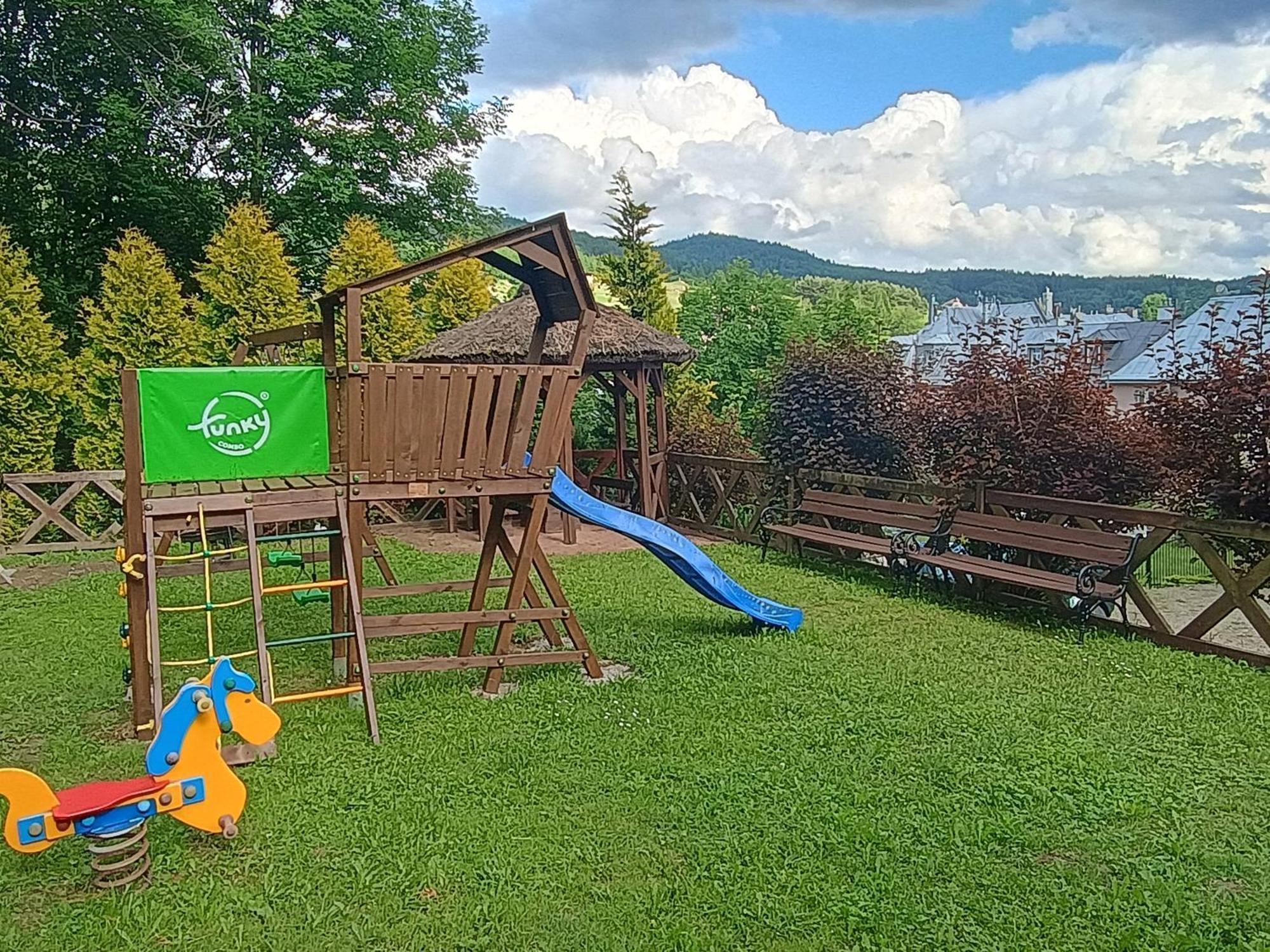 Wysoka Noclegi Ze Sniadaniem Krynica Zdroj Eksteriør billede